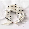 Satin Neck Scarf with Pearl Magnetic Closure PERLE-71 White