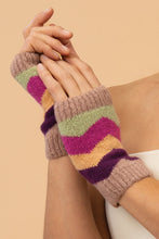 Load image into Gallery viewer, Nora Powder Wrist Warmers Taupe Mix