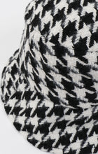 Load image into Gallery viewer, McKenzie Houndstooth Bucket Hat - Black and White
