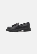 Load image into Gallery viewer, Marta Flats Loafers Slip On Shoes Black